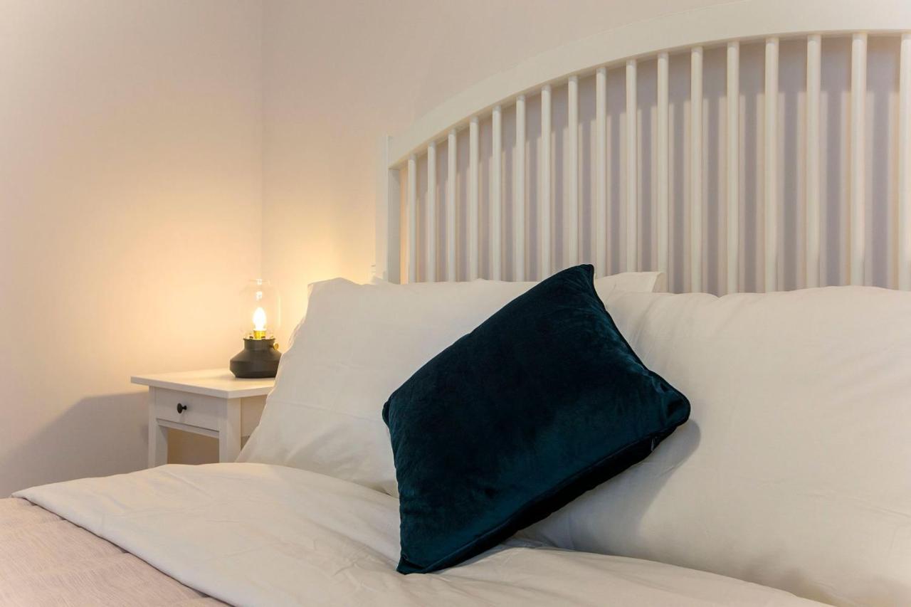 Lovelystay - 2Br Flat With Ac In Duque De Loule OOporto Exteriör bild